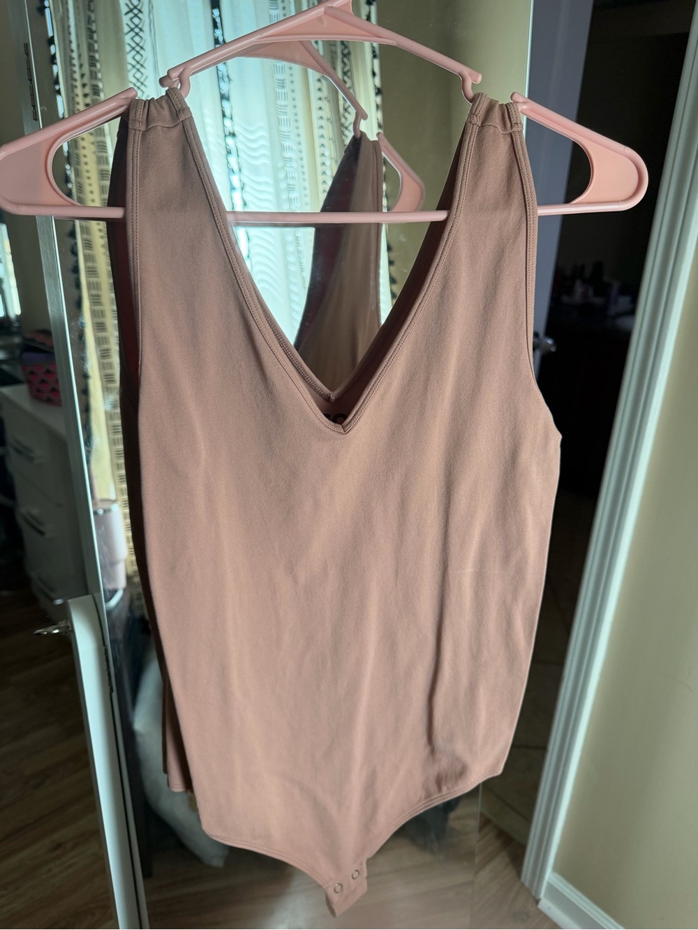 SO V-Neck Sleeveless Bodysuit in Dusty Pink